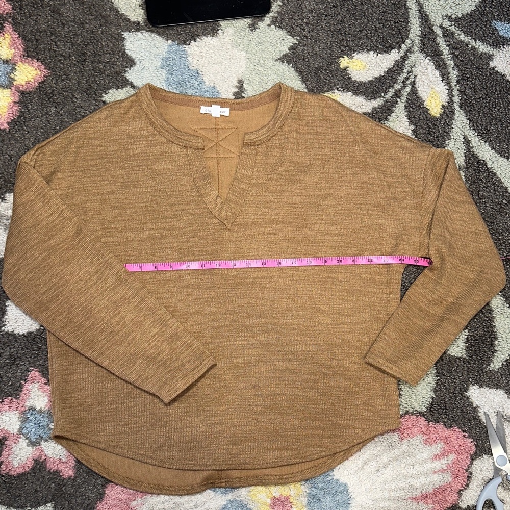 Women’s Blu Pepper Tan Knit Top LG
